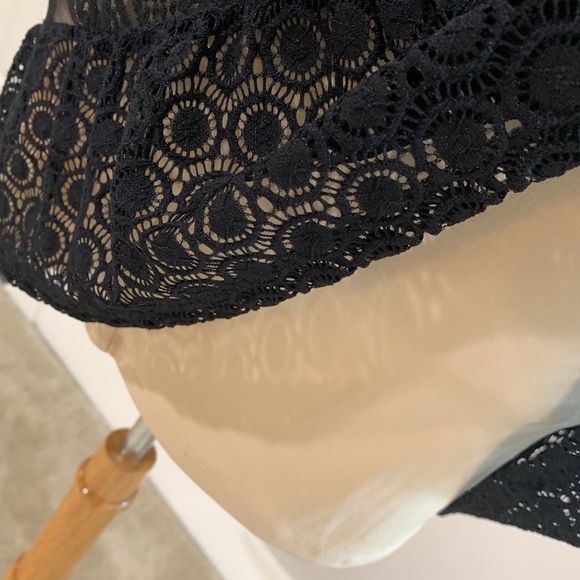 Vintage Style Lace Dress - Picture 9 of 11